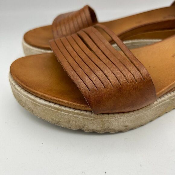 Sundance 38 Lug Sole Back Zip Leather Sandals - Slight Flaw - Picture 2 of 12